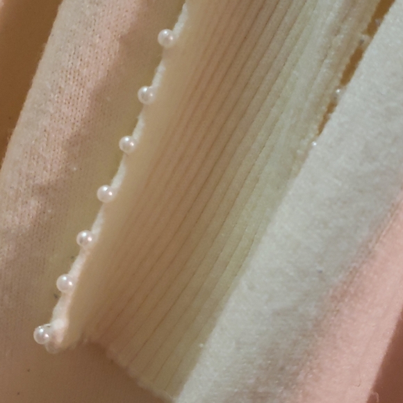 White sweater with beaded scarf attached - Picture 3 of 4